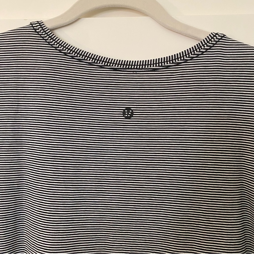 Lululemon soft tshirt - Picture 2 of 4